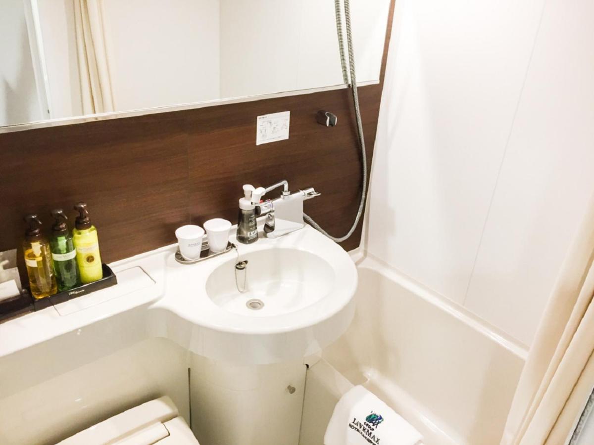 Hotel Livemax Yokkaichi Ekimae ภายนอก รูปภาพ